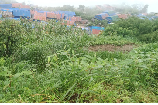 जमिन भासिन थालेपछि खाली गराइँदै गाउँ, सुरक्षित स्थानको खोजीमा बासिन्दा